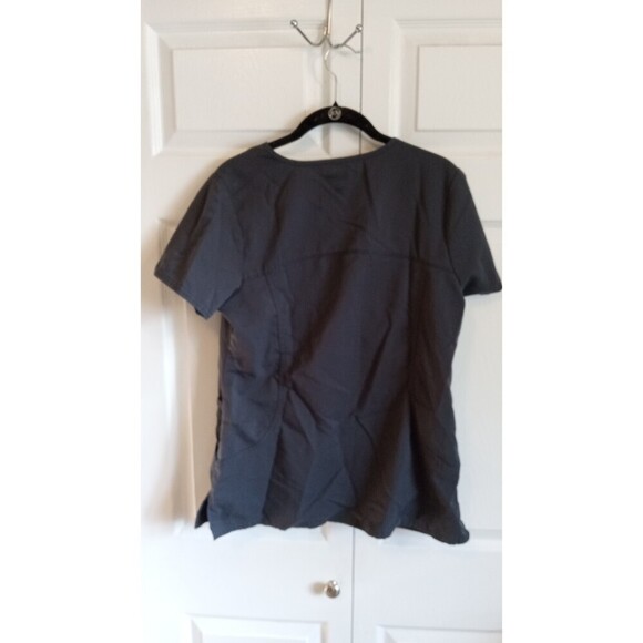 Two basic scrub tops Maroon and Grey tops - Picture 7 of 10